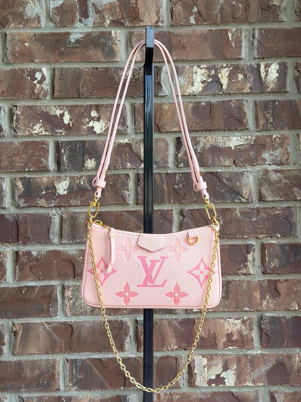 Louis Vuitton Easy Pouch on Strap By The Pool Monogram Empreinte Giant Pink78285